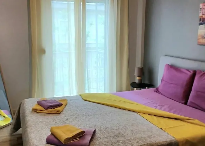 Cute Central Apartments